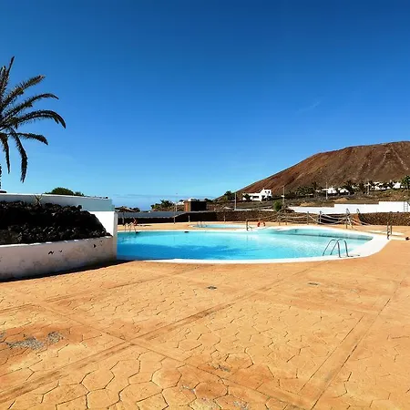 Valparadise With Pool Appartement